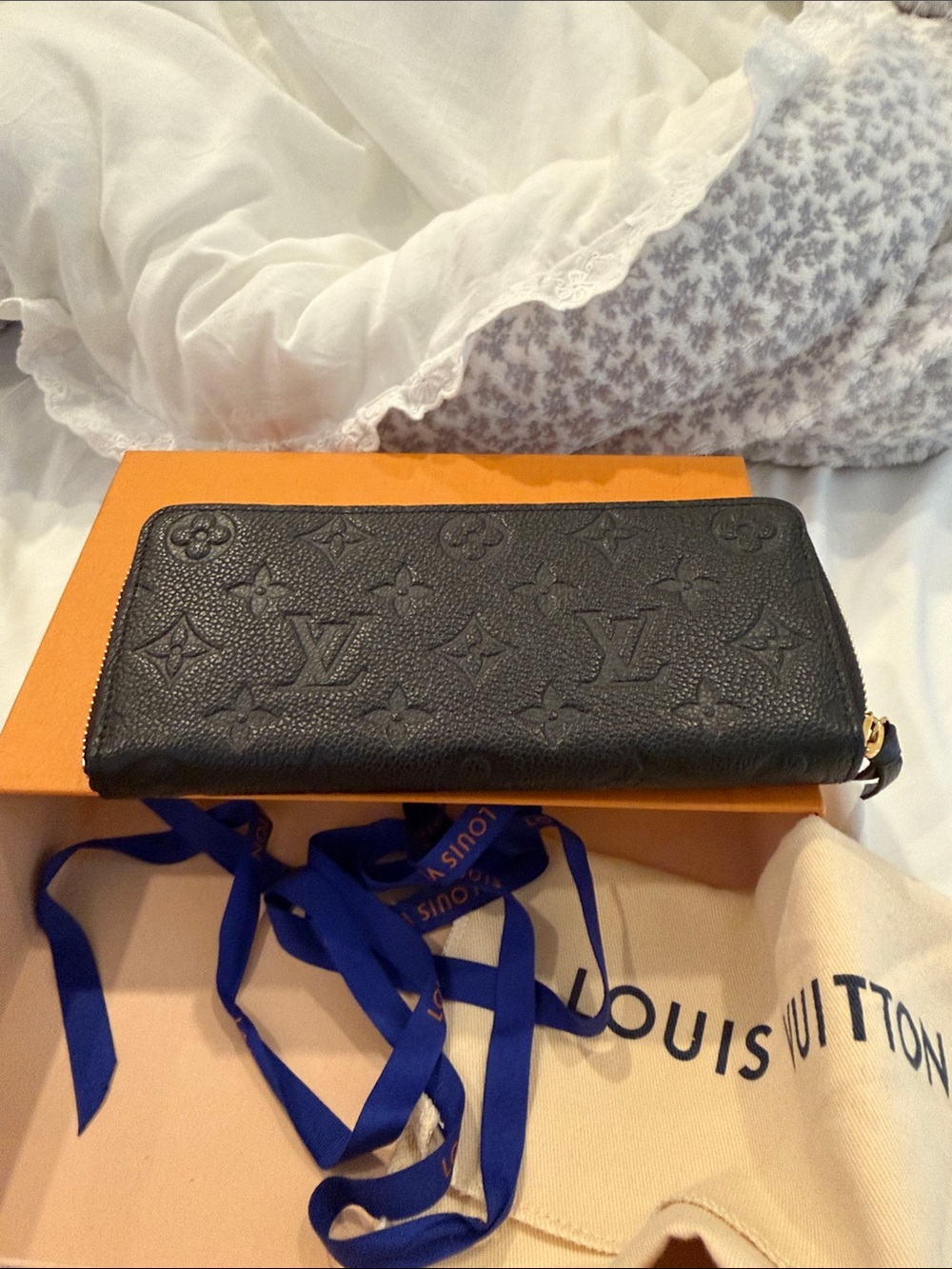 Louis Vuitton Black Monogram Empreinte Zip-Around Wallet with Gold Hardware - Picture 8 of 15